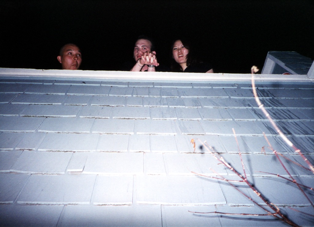 Whoever smelt it, dealt it