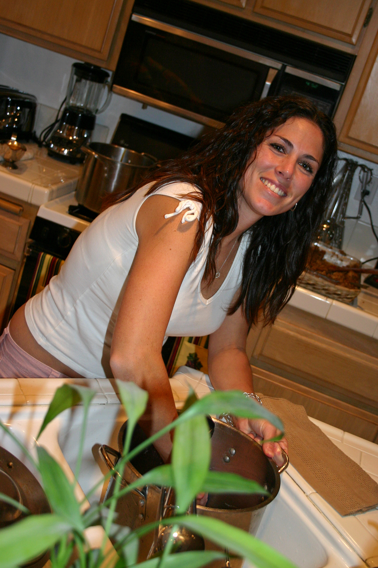 Andrea dealing with the dishes